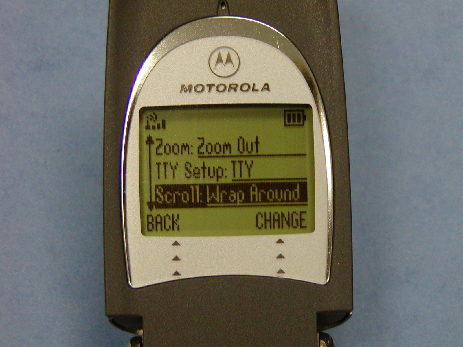 Image of Menu on a Motorola cell pohone showing TTY setup