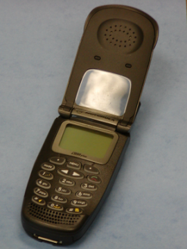 Image of a wireless handset (flip-phone).
